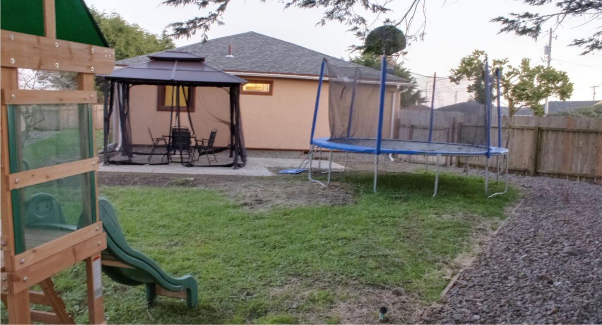 Private Home - Playground, Jumping Mat, Bbq, Darts, Firepit, Gazebo, 4 Smart Tvs, White Cotton Bedding, - The Redwood Cul-De Sac Beach Retreat Crescent City Ngoại thất bức ảnh
